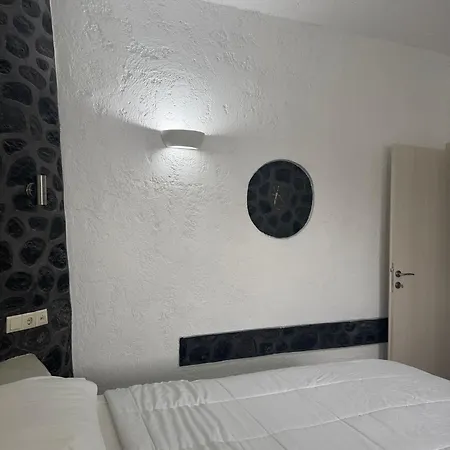 Sakas Residences Apartamento Karterádos
